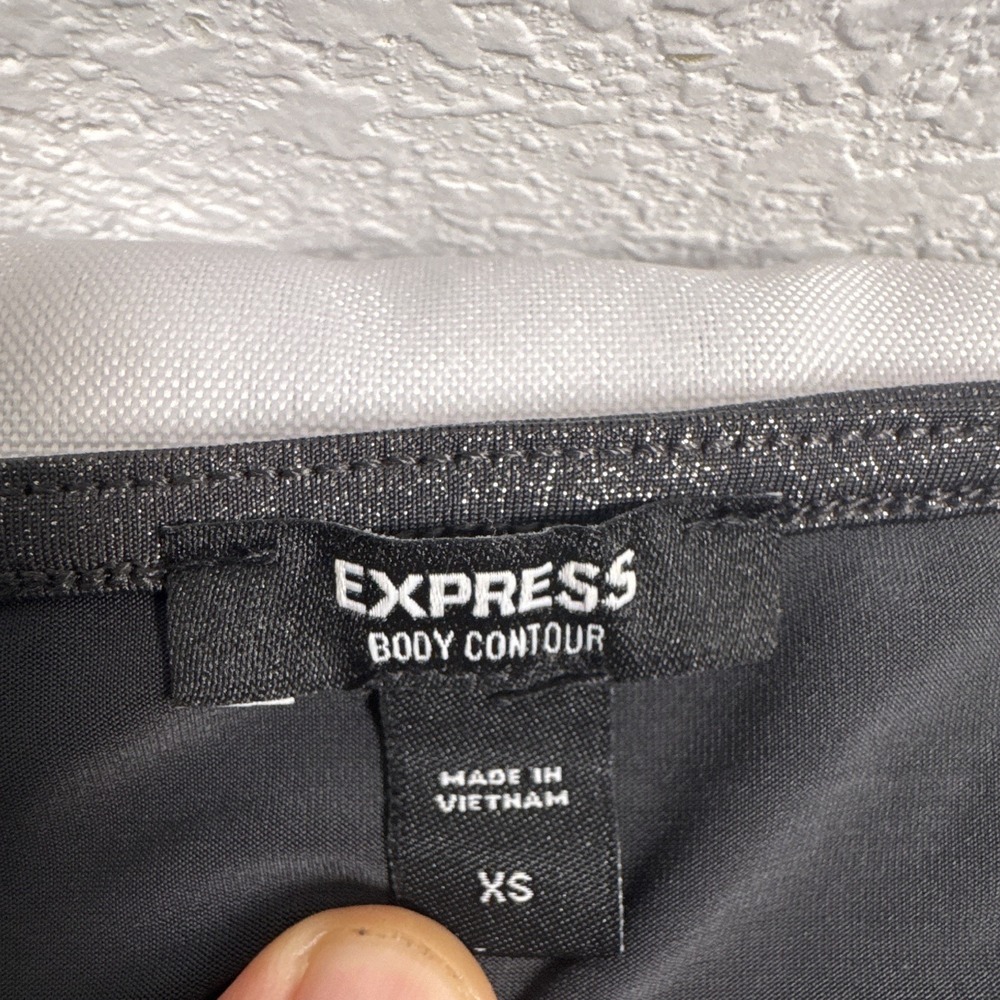 Express Body Contour Solid Gray Long Sleeve Snap Closure Bodysuit XS - Picture 1 of 4